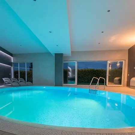 Villa Solin Villa *