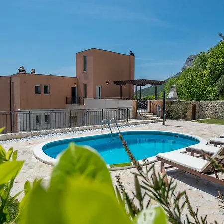 Villa Villa Solin *