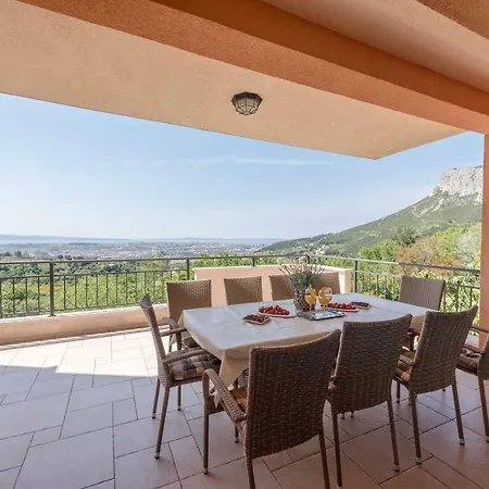 Villa Villa Solin *