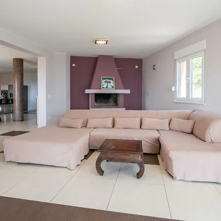 Villa Villa Solin