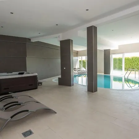 Villa Solin Villa *